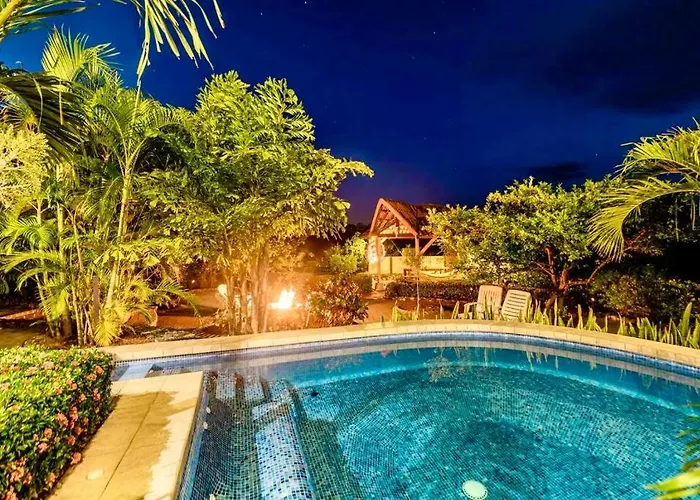 Casa Del Artista 4bed,4 Bath Ocean View * Playa Hermosa (Guanacaste)