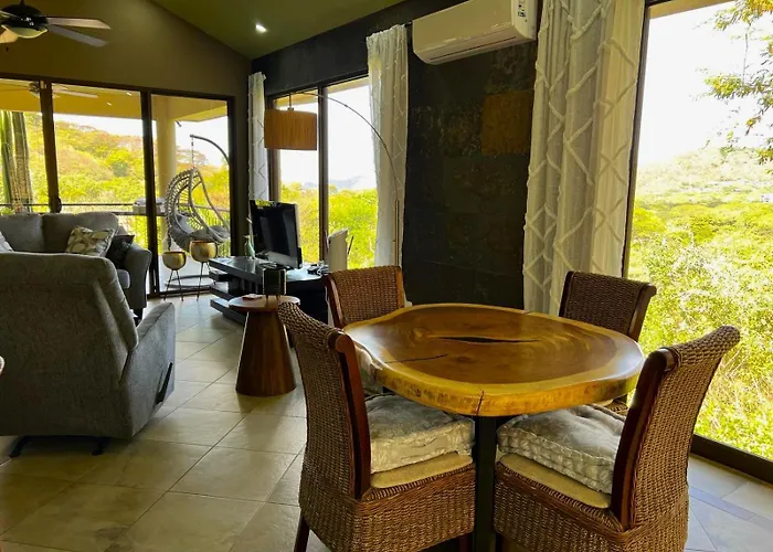 Casa Del Artista 4bed,4 Bath Ocean View Playa Hermosa (Guanacaste)
